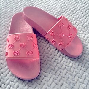 Gucci slides